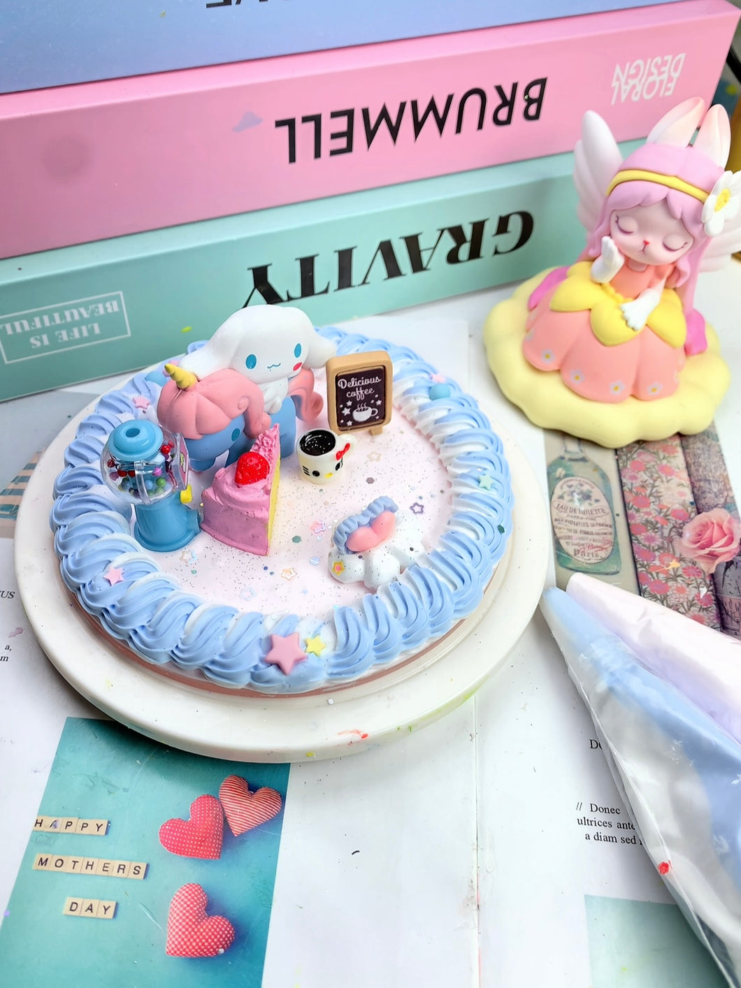 Sanrio Cinnamonroll Decoden Stand for Phone/Tablet