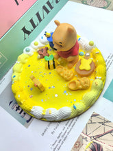 Load image into Gallery viewer, Winnie the Pooh Handmade Decoden Phone/Tablet Stand
