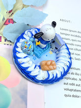 Charger l&#39;image dans la galerie, Sanrio Pochacco Decoden Stand for Phone/Tablet
