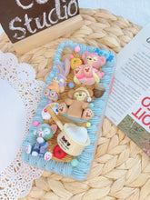 Carica l&#39;immagine nel visualizzatore di Gallery, Duffy and Friends Decoden Phone Case For Any Phone Model
