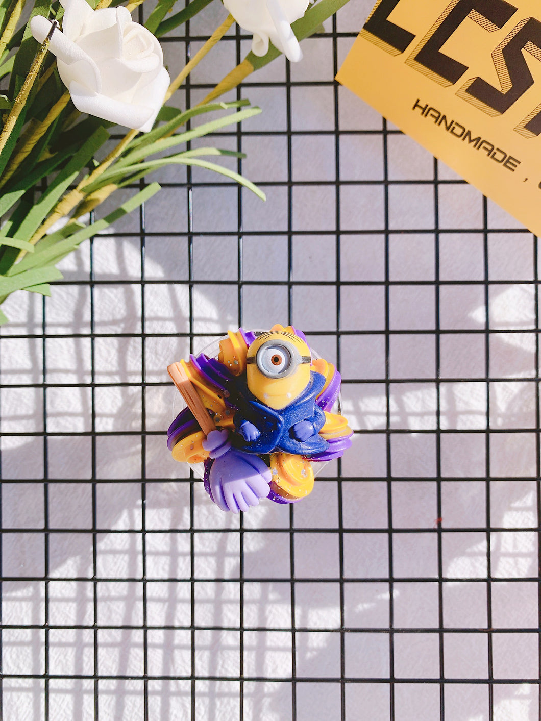 Minions Decoden PopSocket: Collapsible Grip & Stand for Phones and Tablets